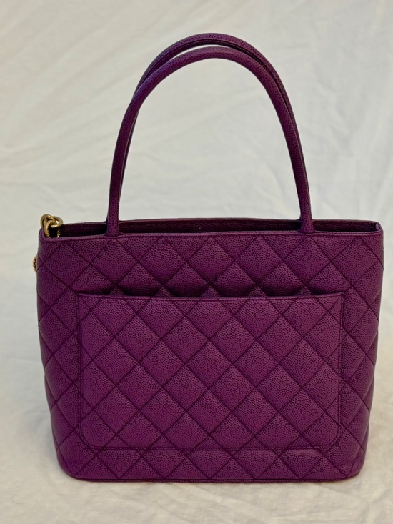 Chanel CC Medallion Tote - Rare Purple - Picture 2 of 12
